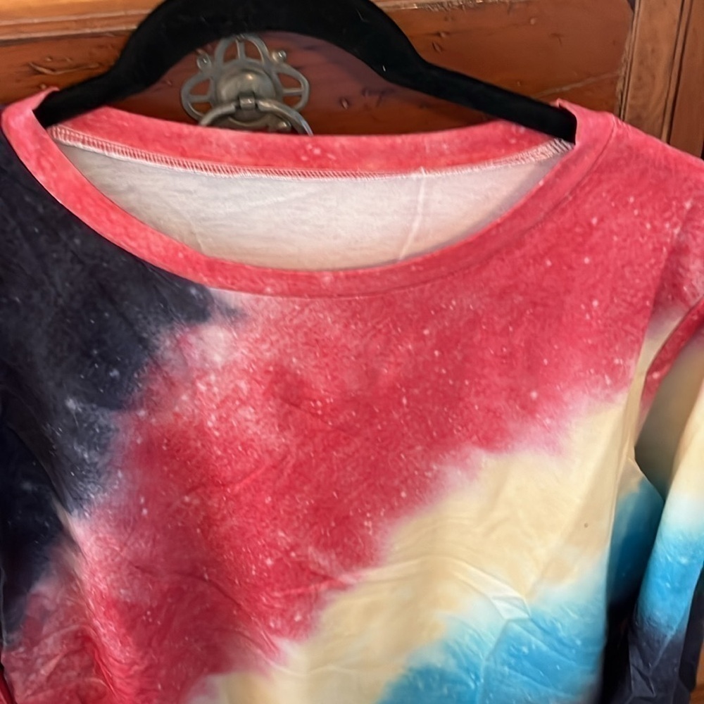 Red And Blue Tie Dye Long Sleeve Tee NWOT - Picture 3 of 7